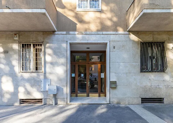 Hostly Modern Family Center Daire